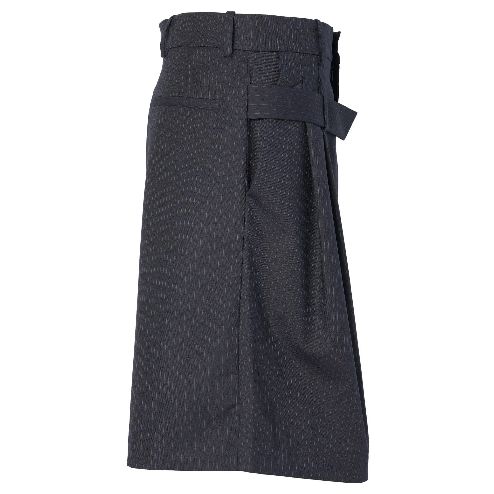 BELTED EDINBURGH SHORTS / NAVY PINSTRIPE
